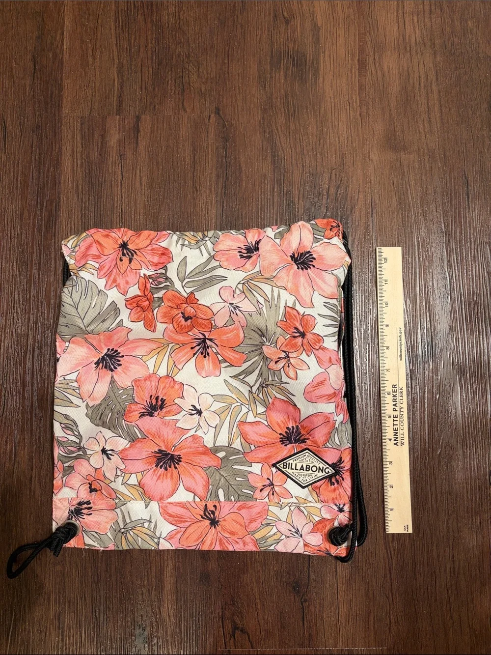 Billabong sack backpack with zipped pocket floral like new